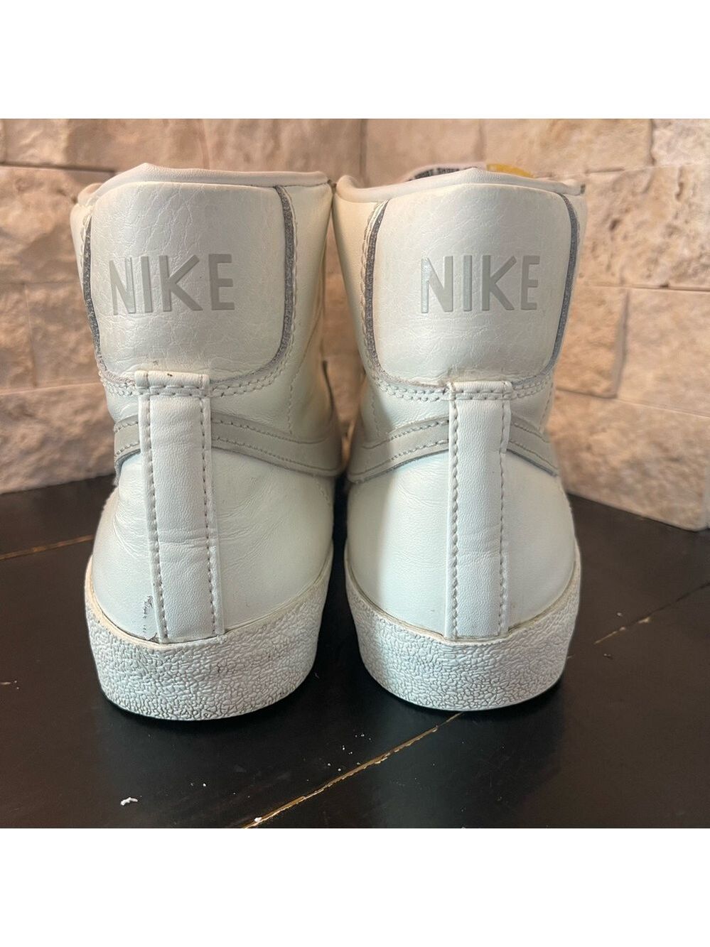 Nike Blazer Mid '77 Vintage Leather Suede Ladies Size 8 CZ 1055-120 - Picture 6 of 9